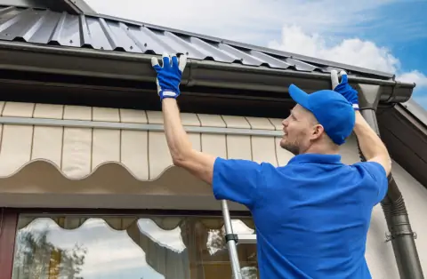 Travaux de gouttières - Dampierre-sur-Salon